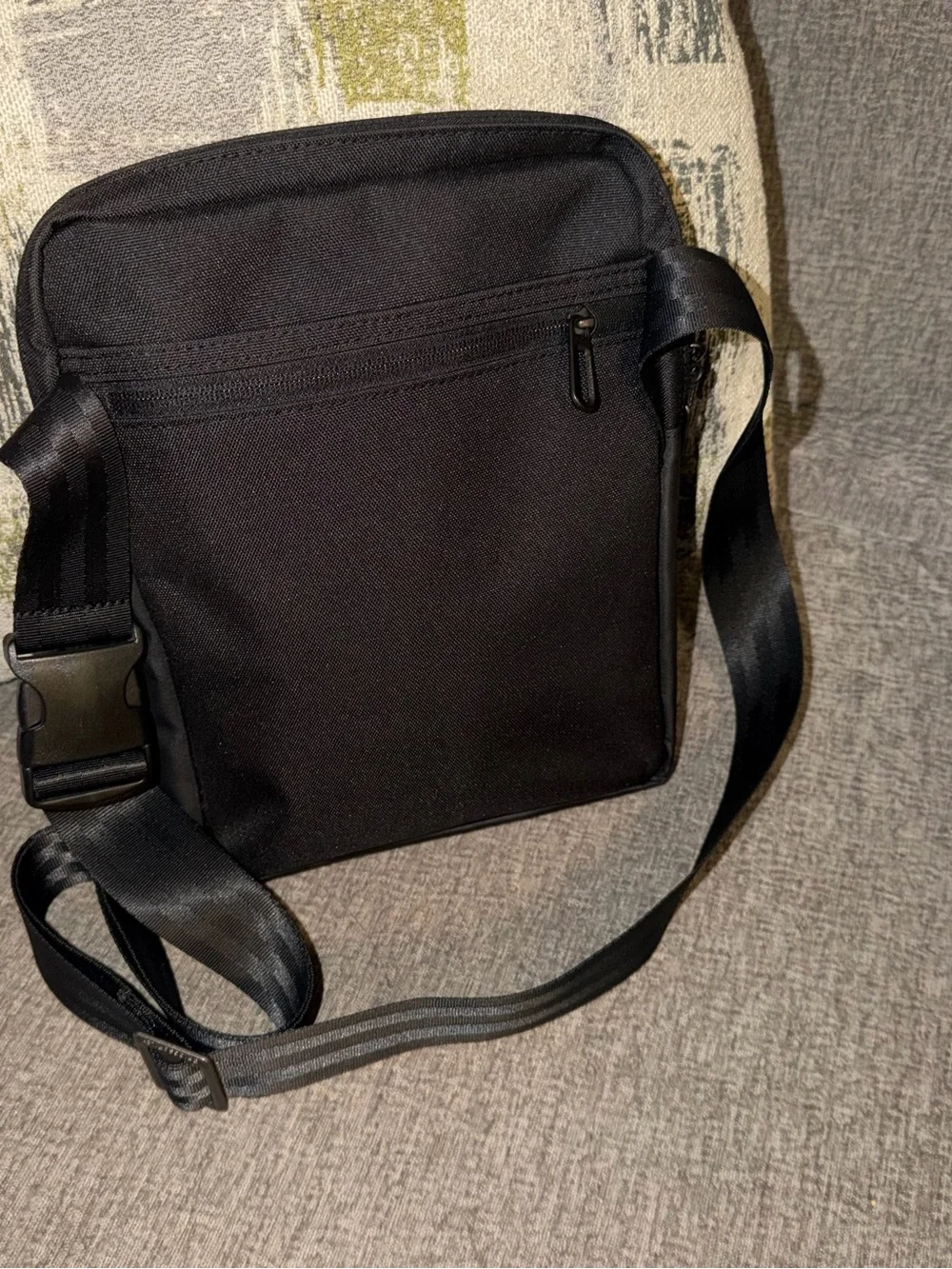 Briggs & Riley Men’s Black Delve TrekSafe Vertical Crossbody